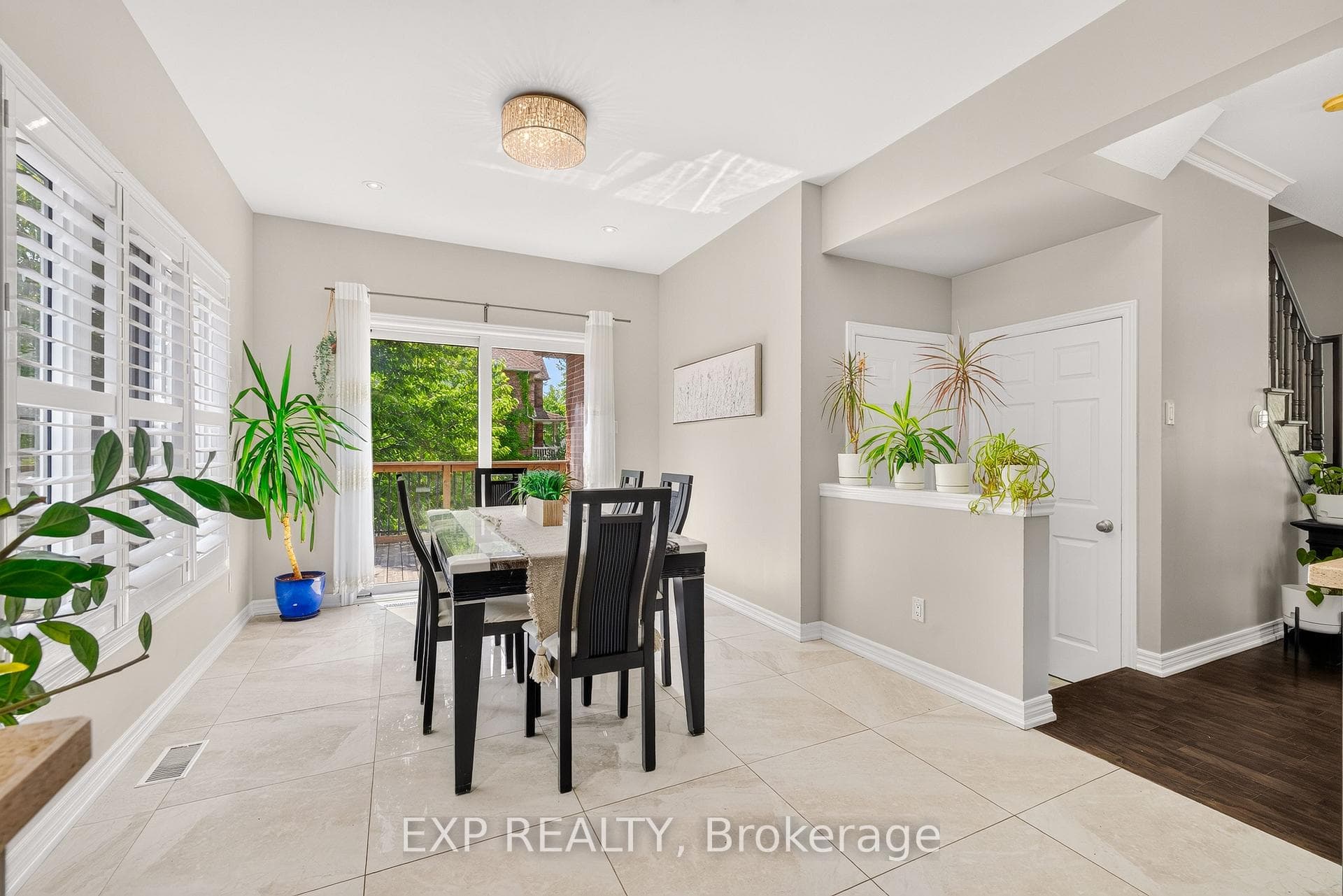 620 Munich Circle photo 19