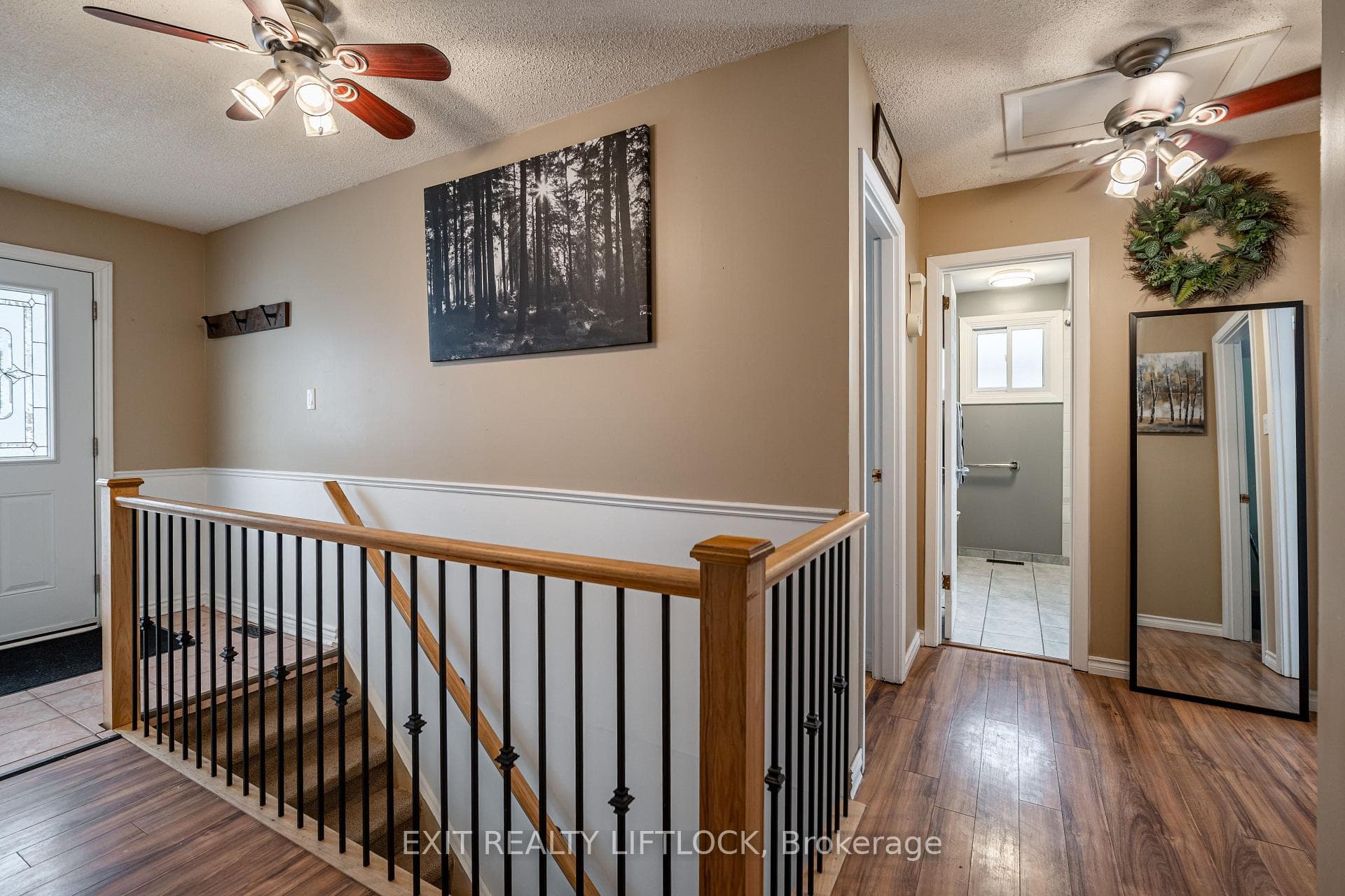 949 Golfview Road photo 3