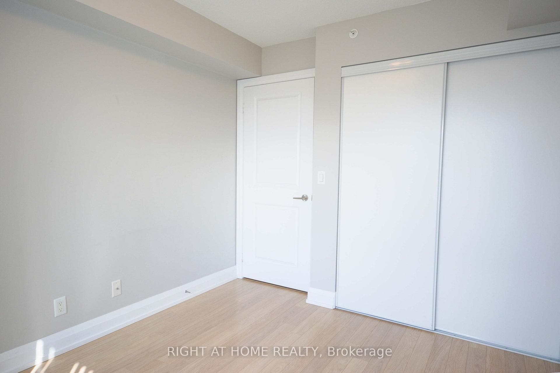370 Highway 7 N/A Unit 621 photo 12