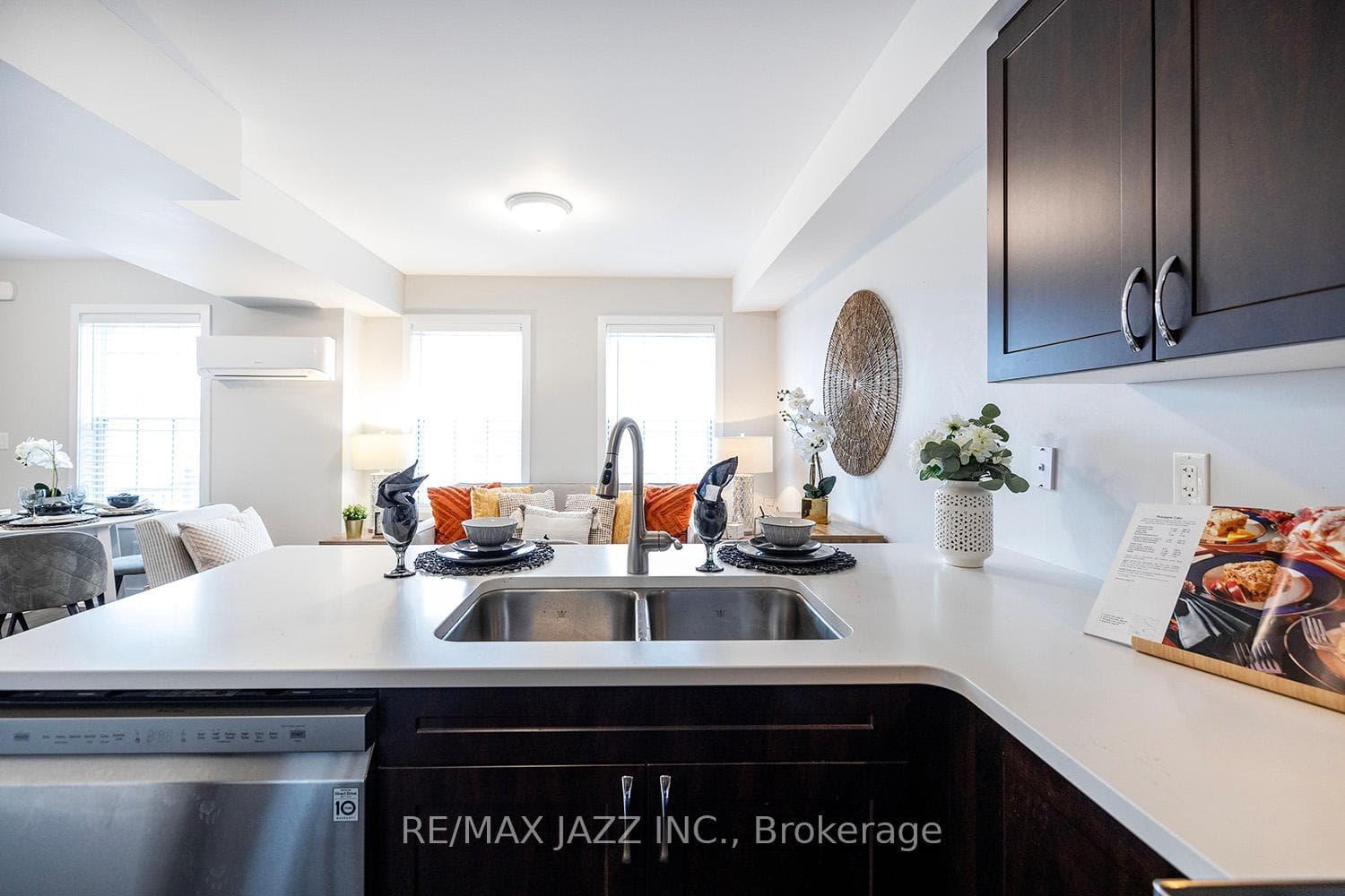 460 Lonsberry Drive Unit 407 photo 15