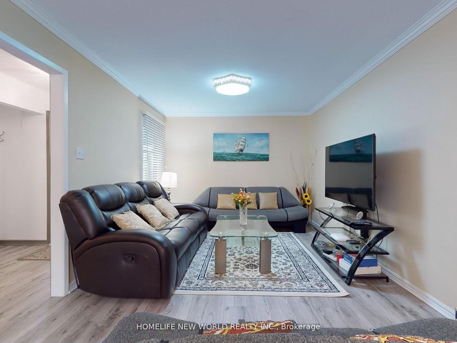 139 Galbraith Crescent photo 6