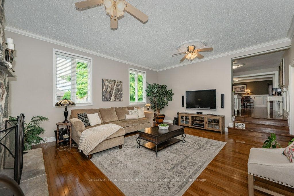 146 Cityview Drive photo 17