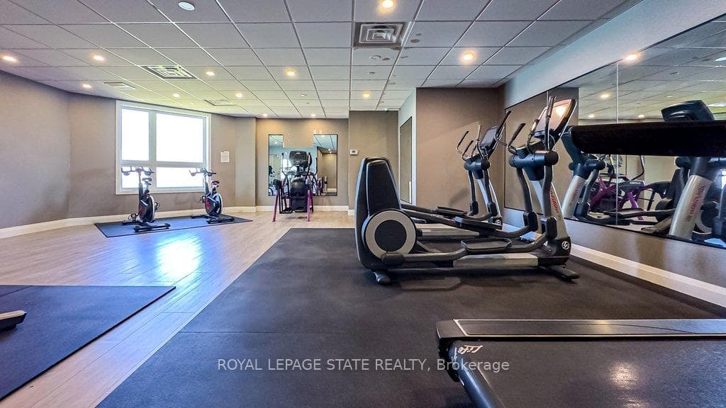 101 Shoreview Place Unit 631 photo 33
