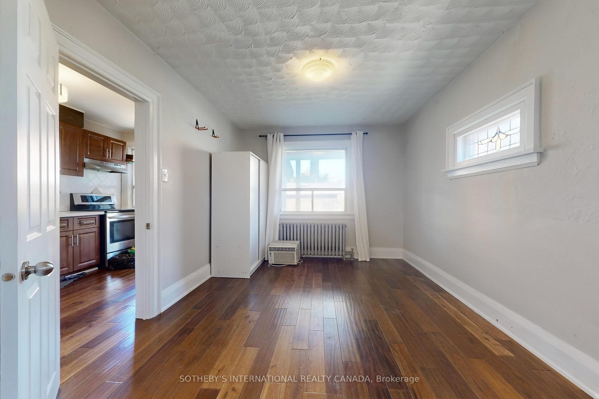 288 St. John's Road photo 9