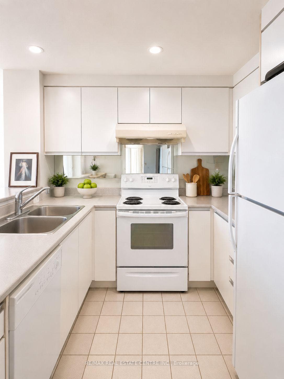2177 Burnhamthorpe Road Unit 1007 photo 12