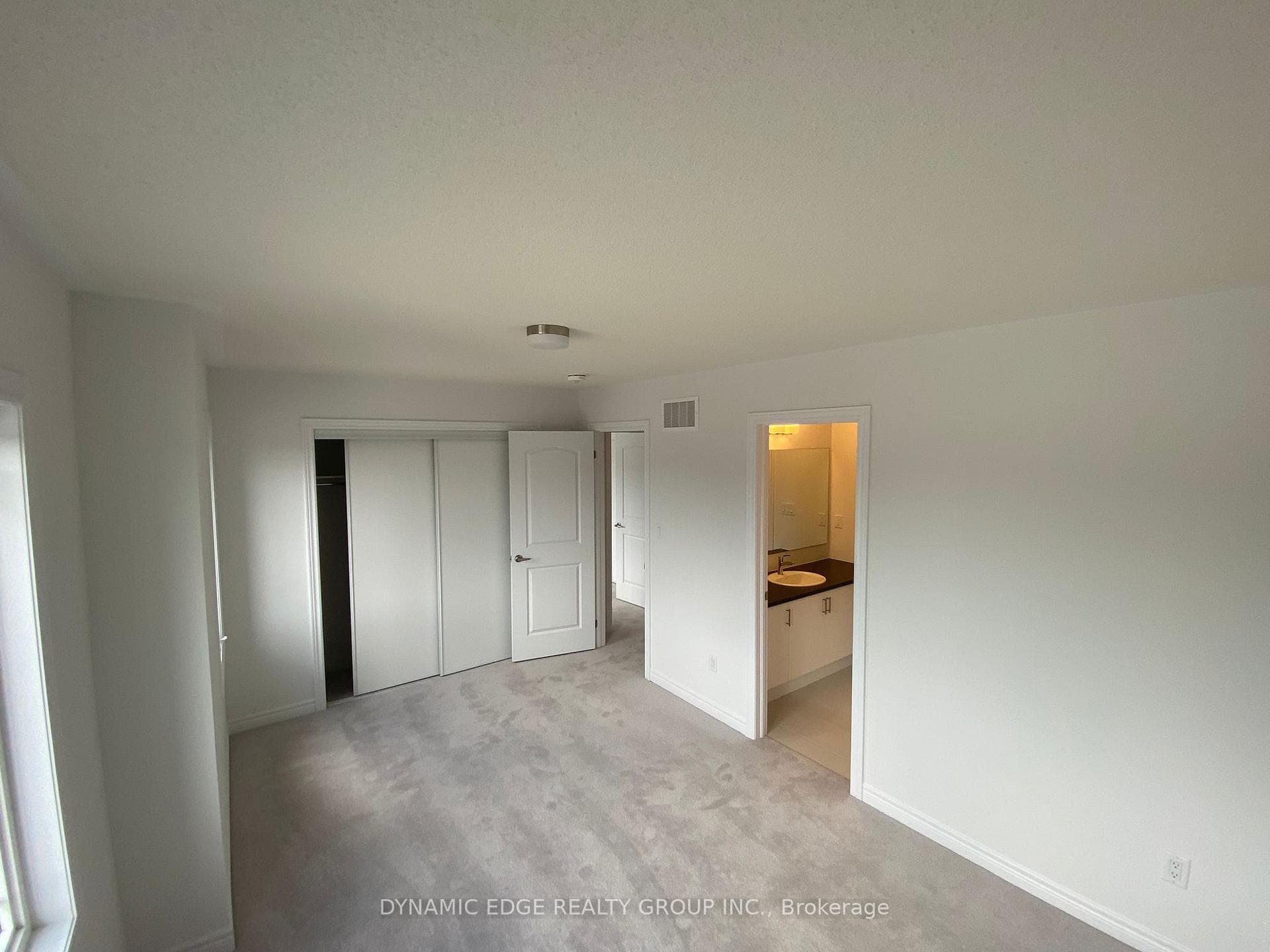 22 Kingsbury Trail photo 21