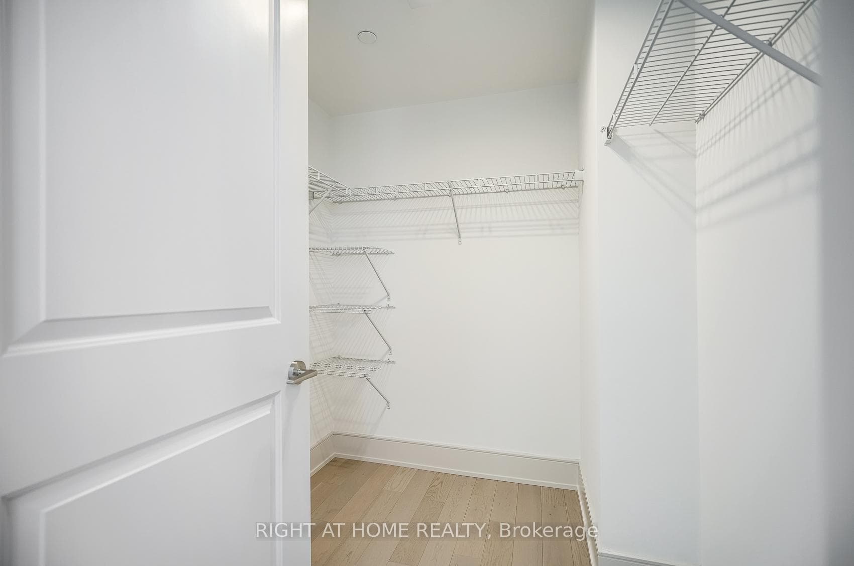 50 Wellesley Street Unit LPH-10 photo 12