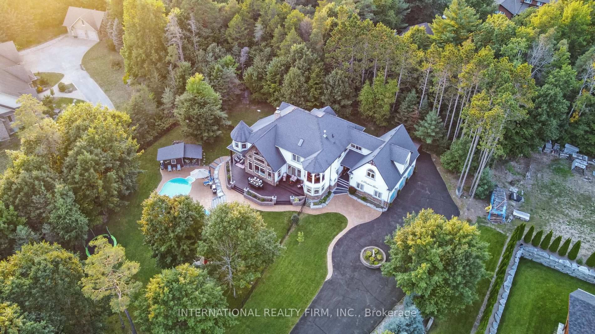 6 Pinehurst Lane photo 45