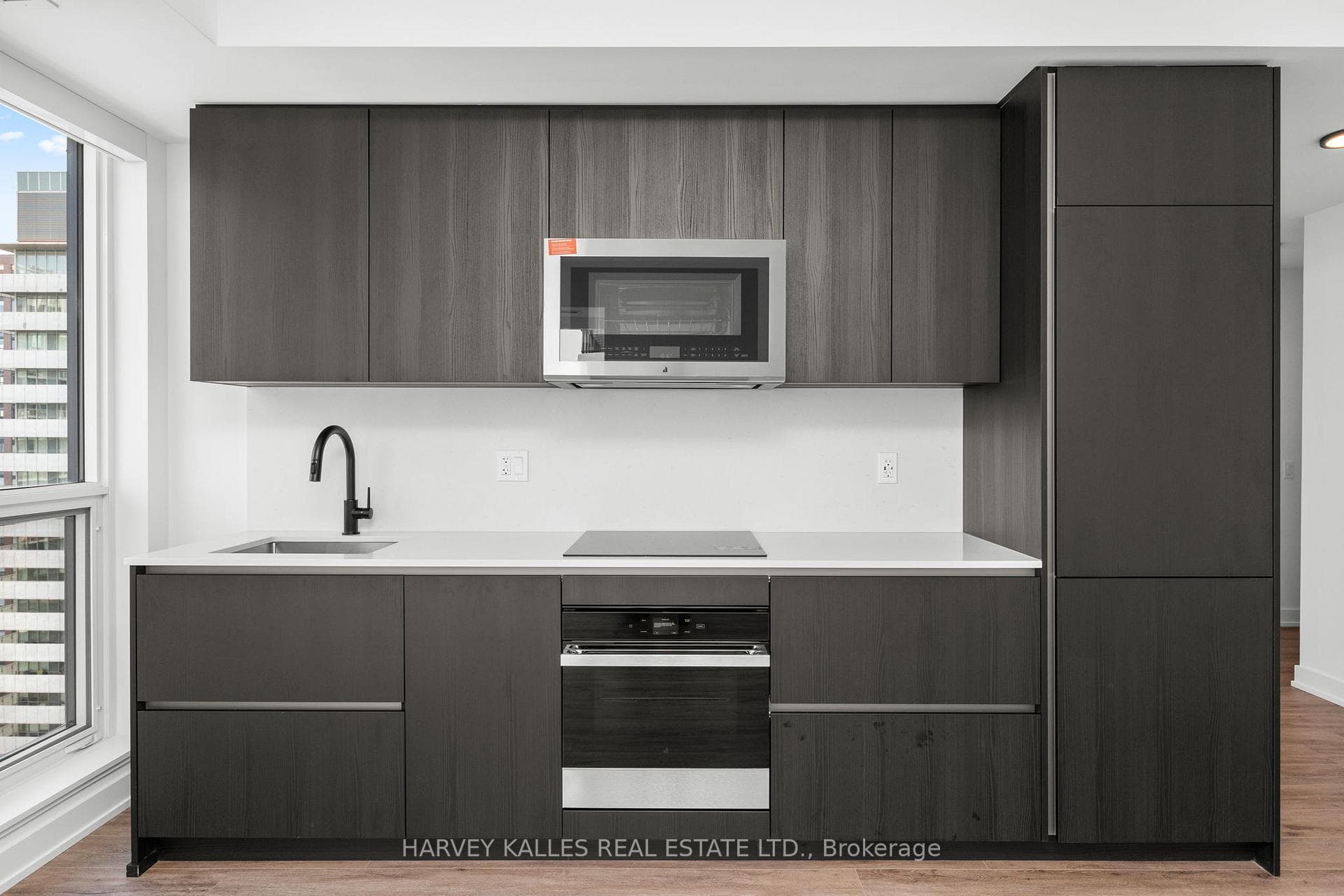 327 King Street Unit 4205 photo 23
