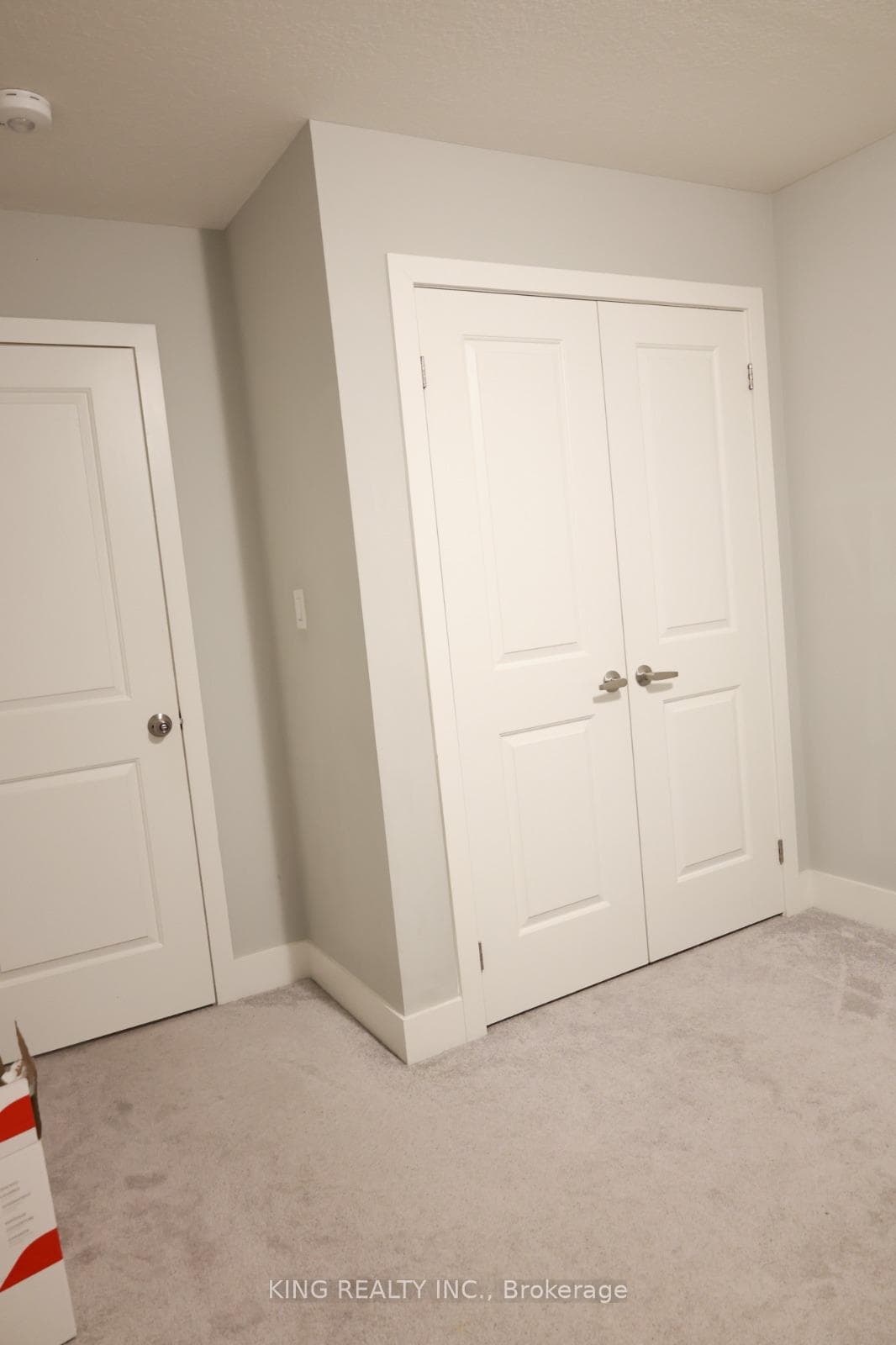 745 CHELTON Road Unit 21 photo 33