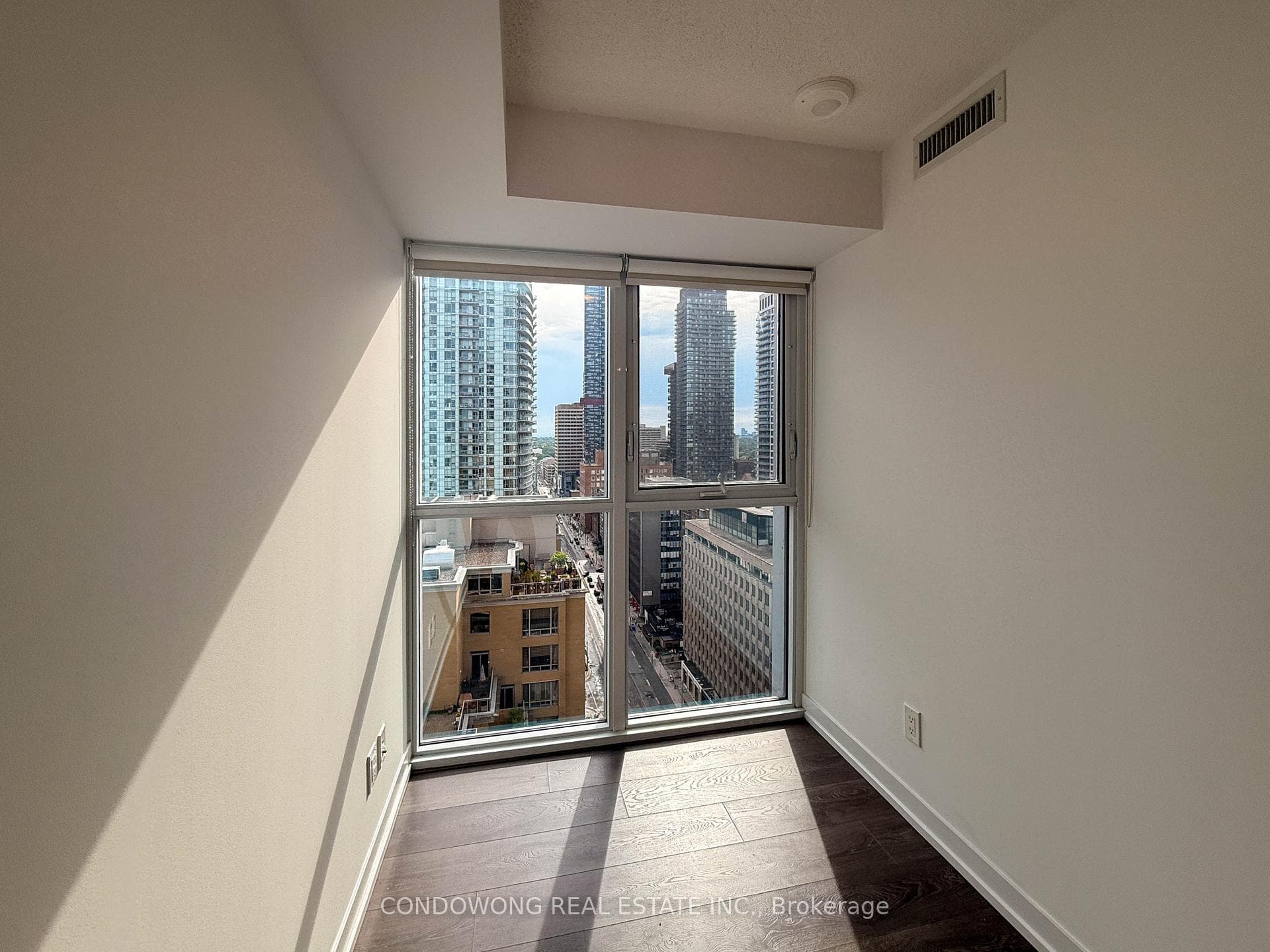 125 Redpath Avenue Unit 2305 photo 5