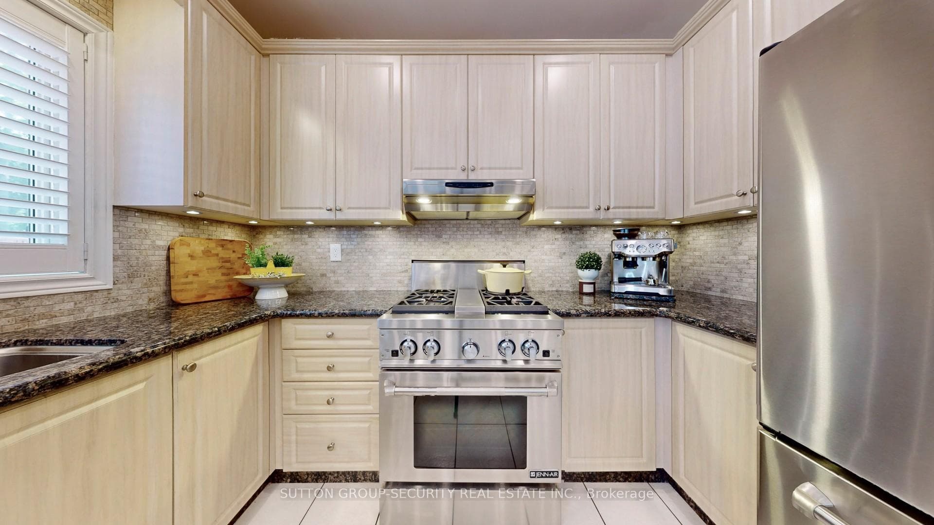 70 Brasswinds Court photo 11
