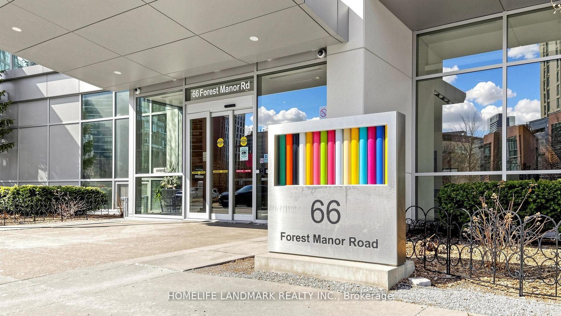 66 Forest Manor Road Unit 1208 photo 2