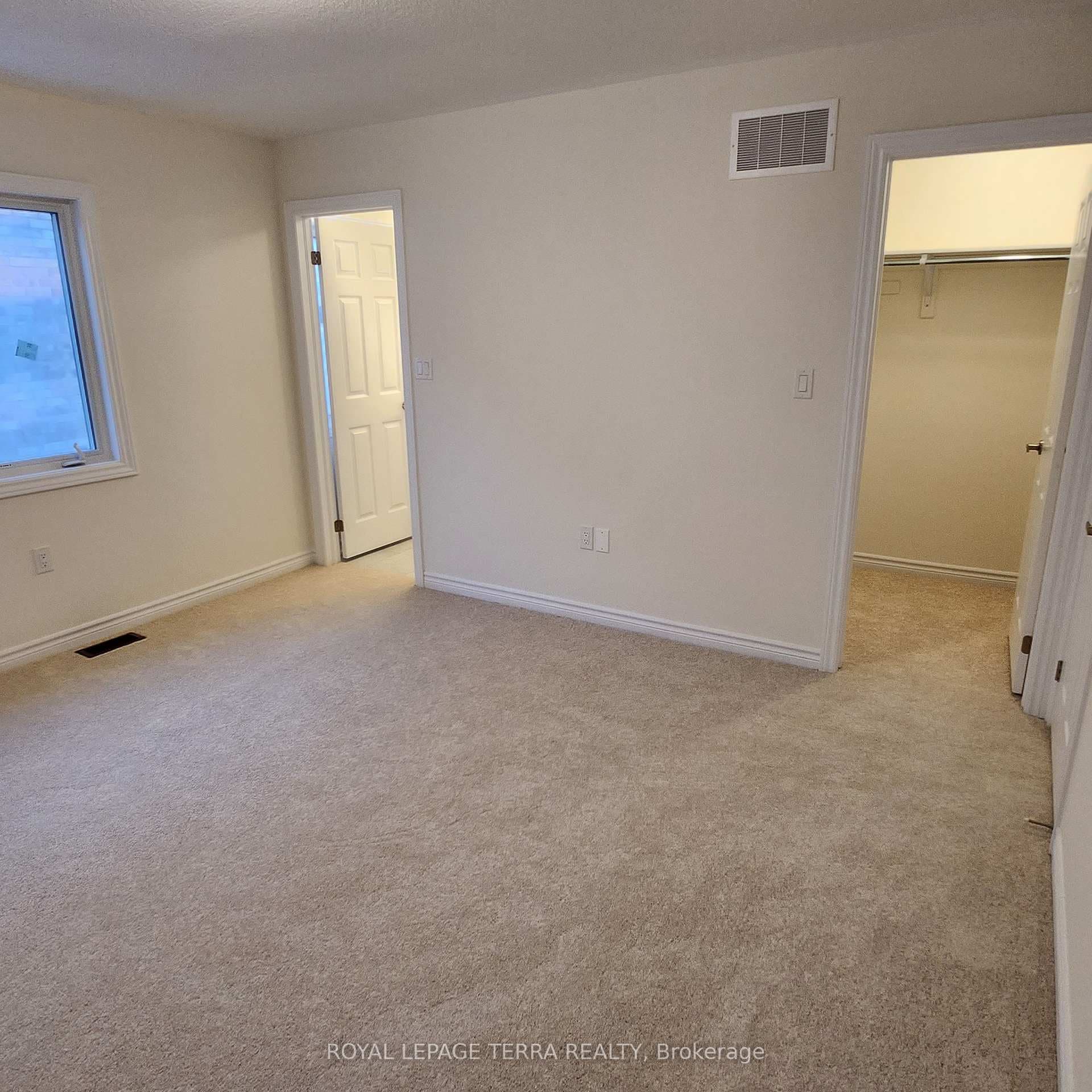 338 Fleetwood Drive photo 24