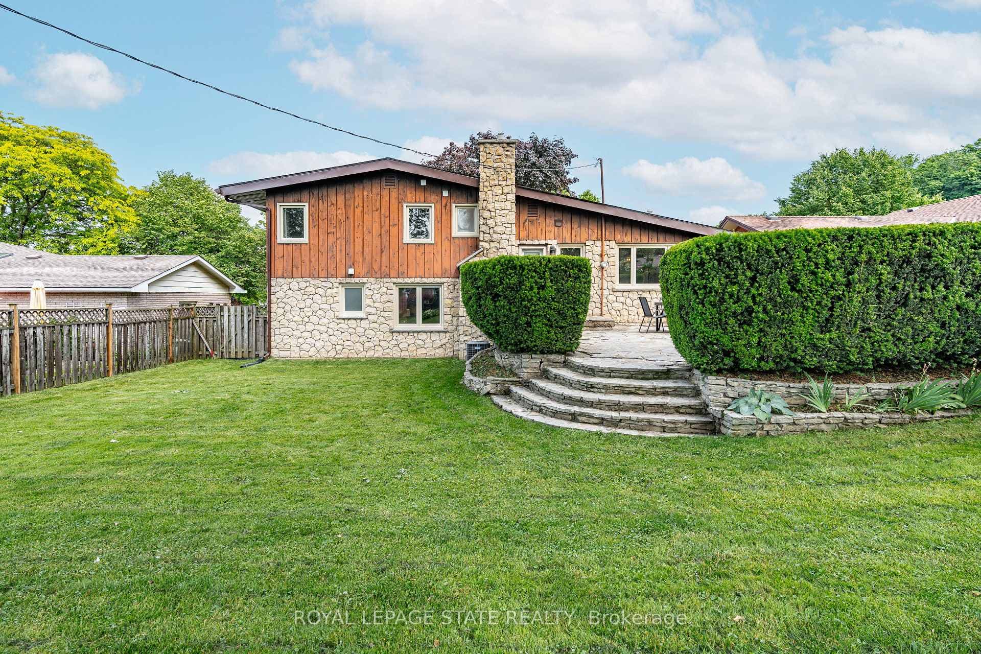 9 Hilts Drive photo 32