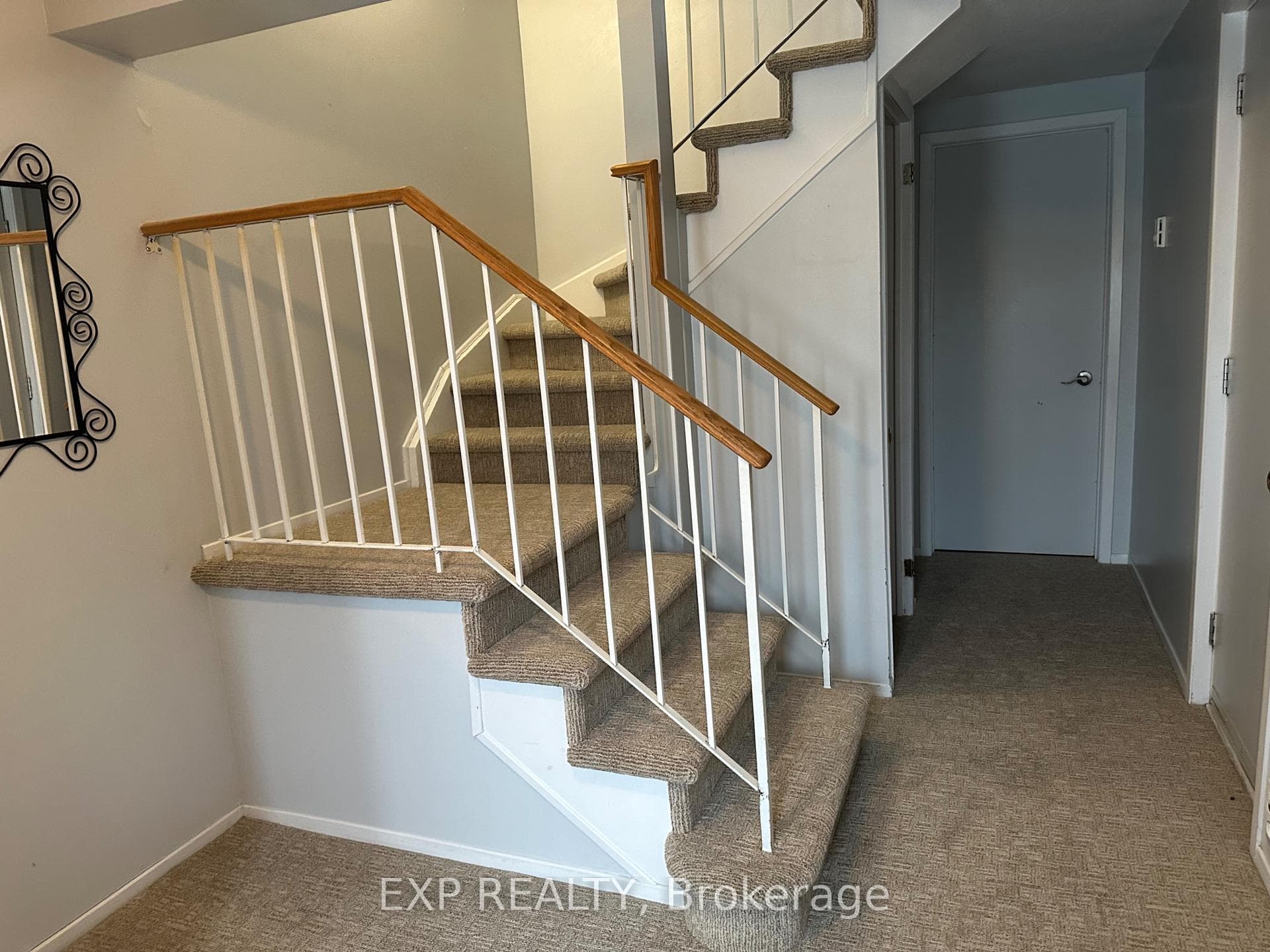1978 Riviera Terrace photo 3