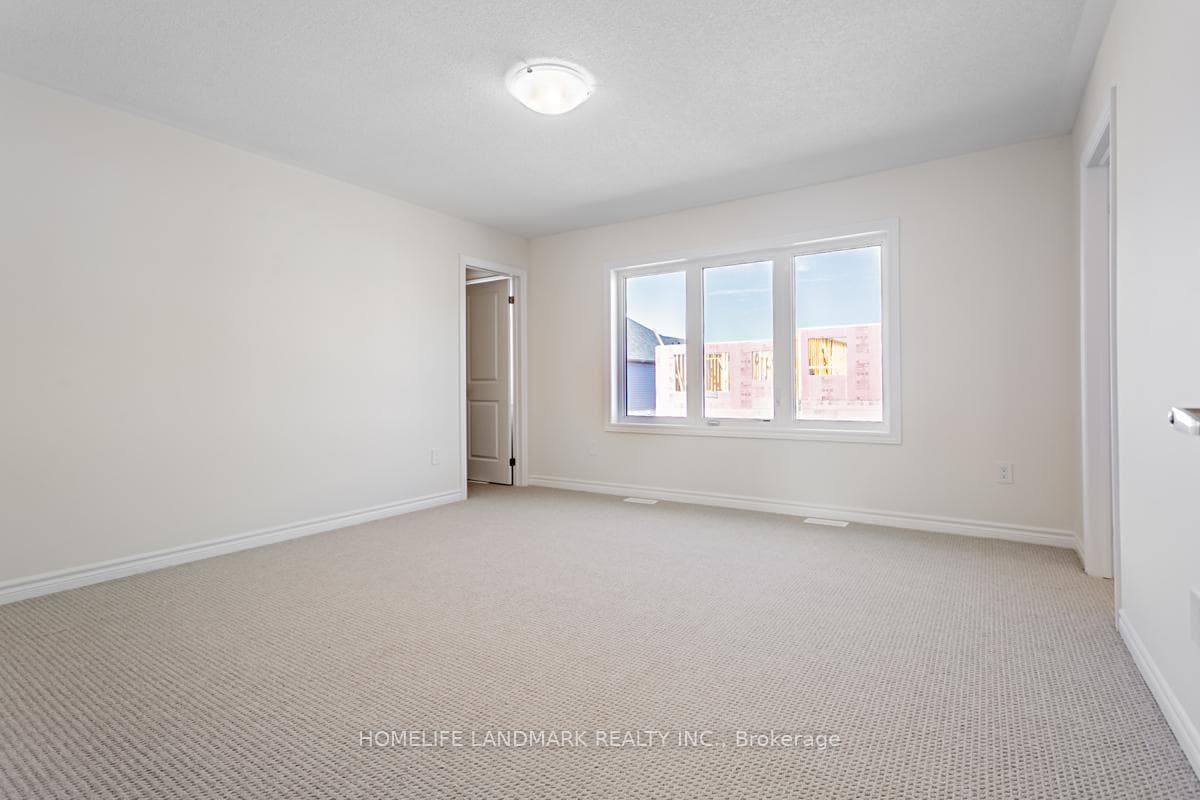 672 Grand Ridge Avenue photo 22