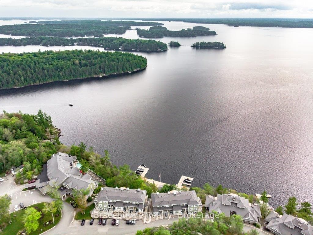1869 Muskoka Rd 118 Highway Unit L203-A2 photo 1