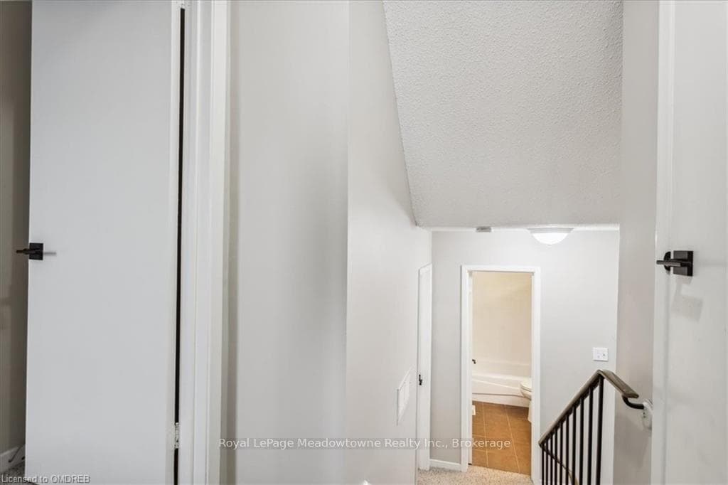 235 BRONTE Street Unit 82 photo 31