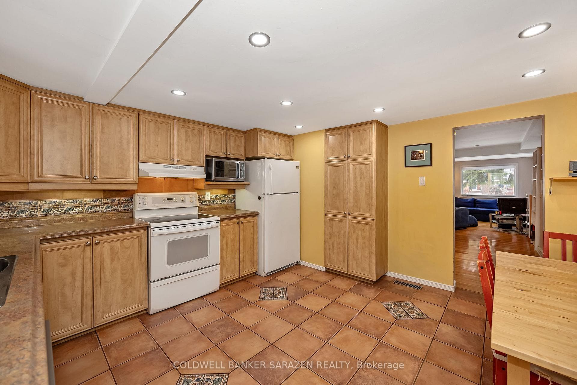 Large eat-in kitchen