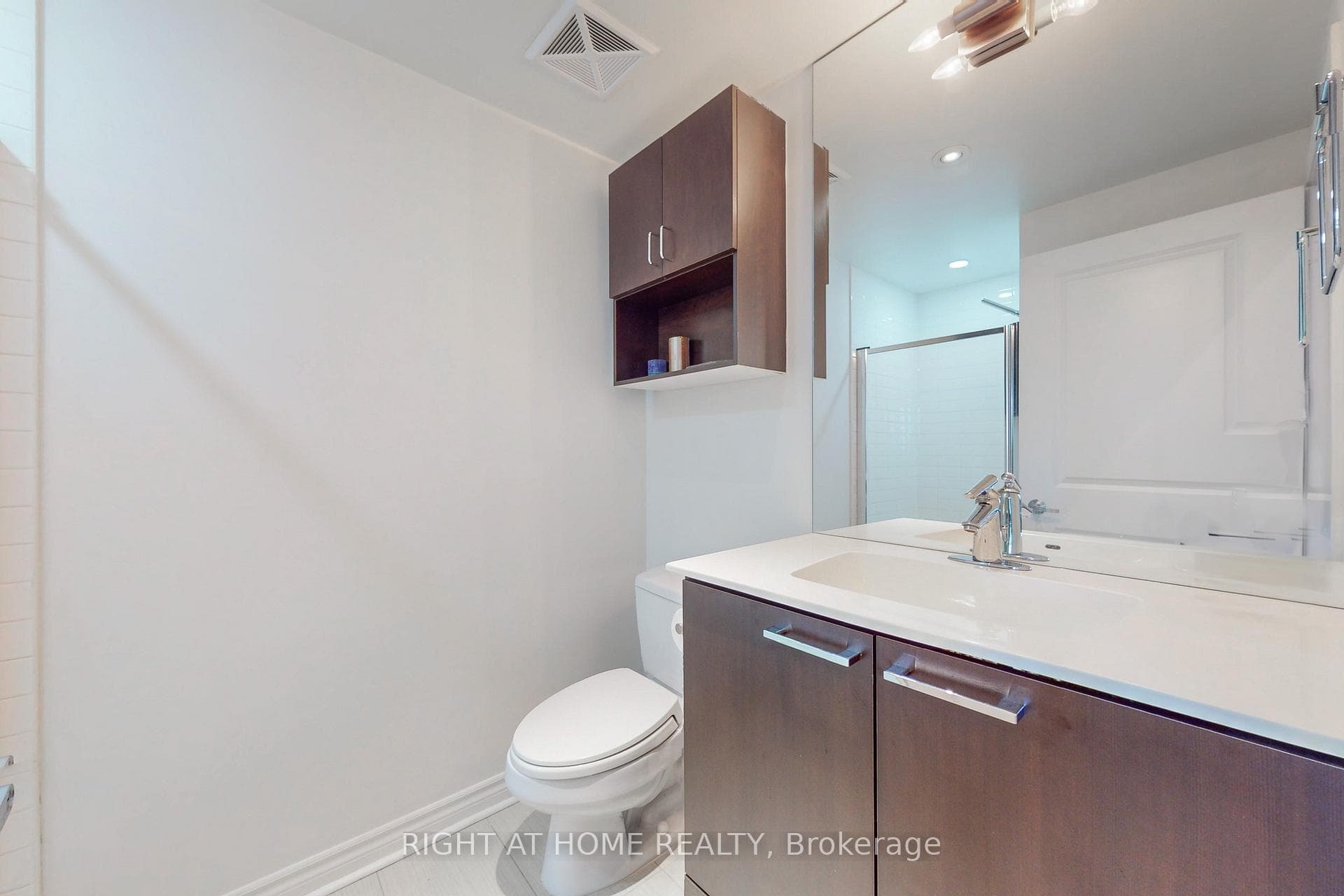2885 Bayview Avenue Unit 1116 photo 5