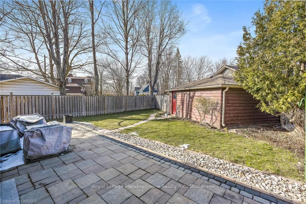 73 GUELPH Street photo 29