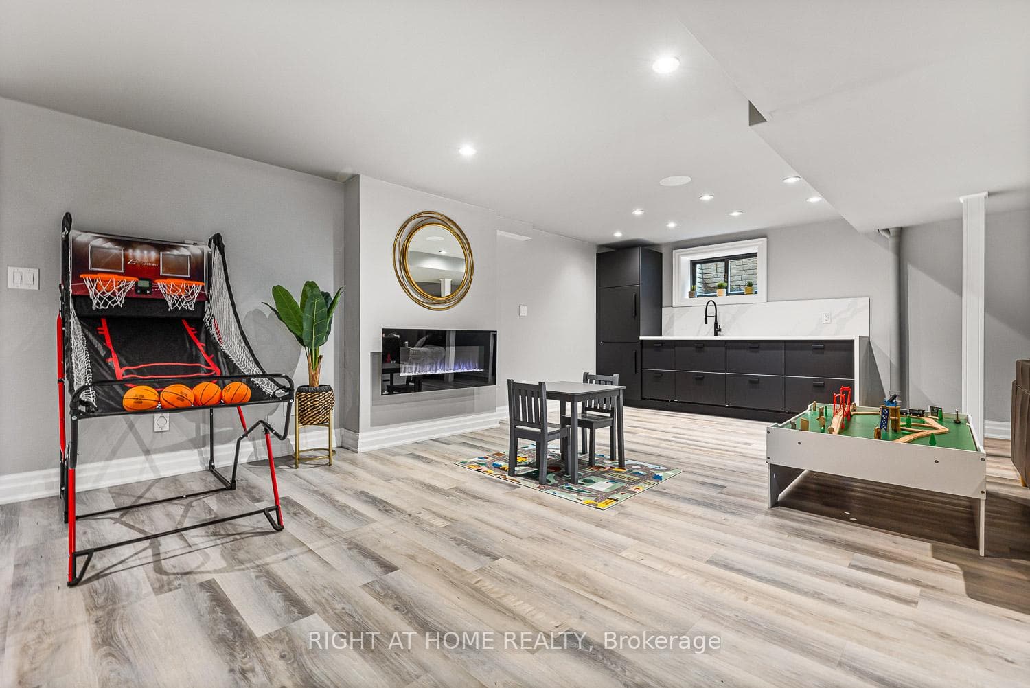 37 Thicketwood Boulevard photo 32