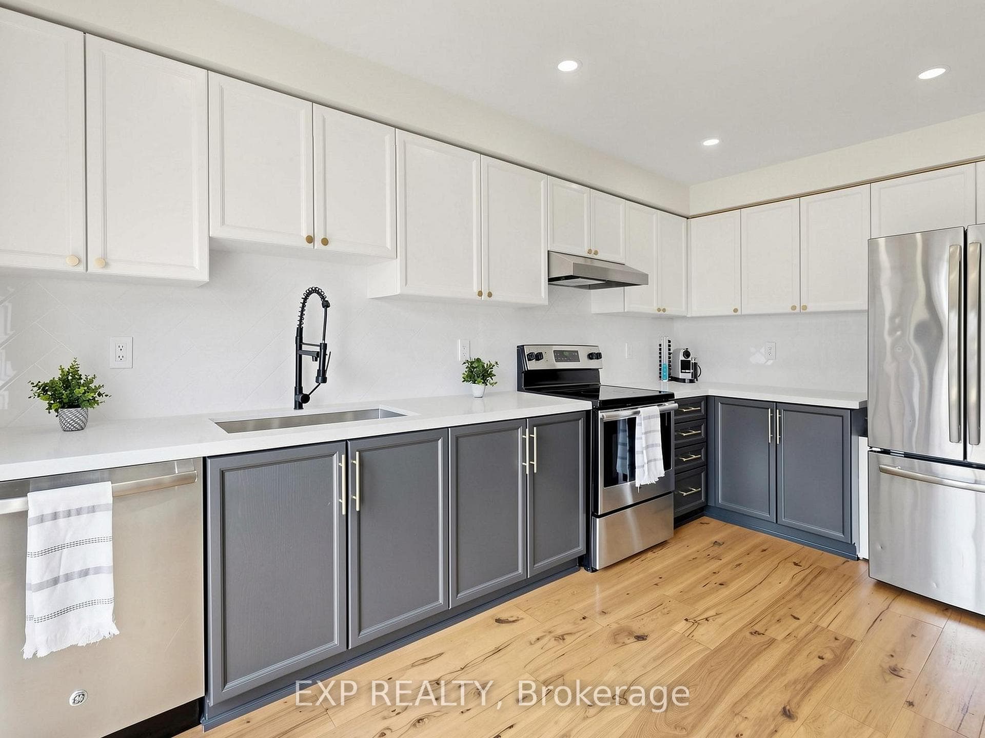 101 Mccurdy Drive photo 11