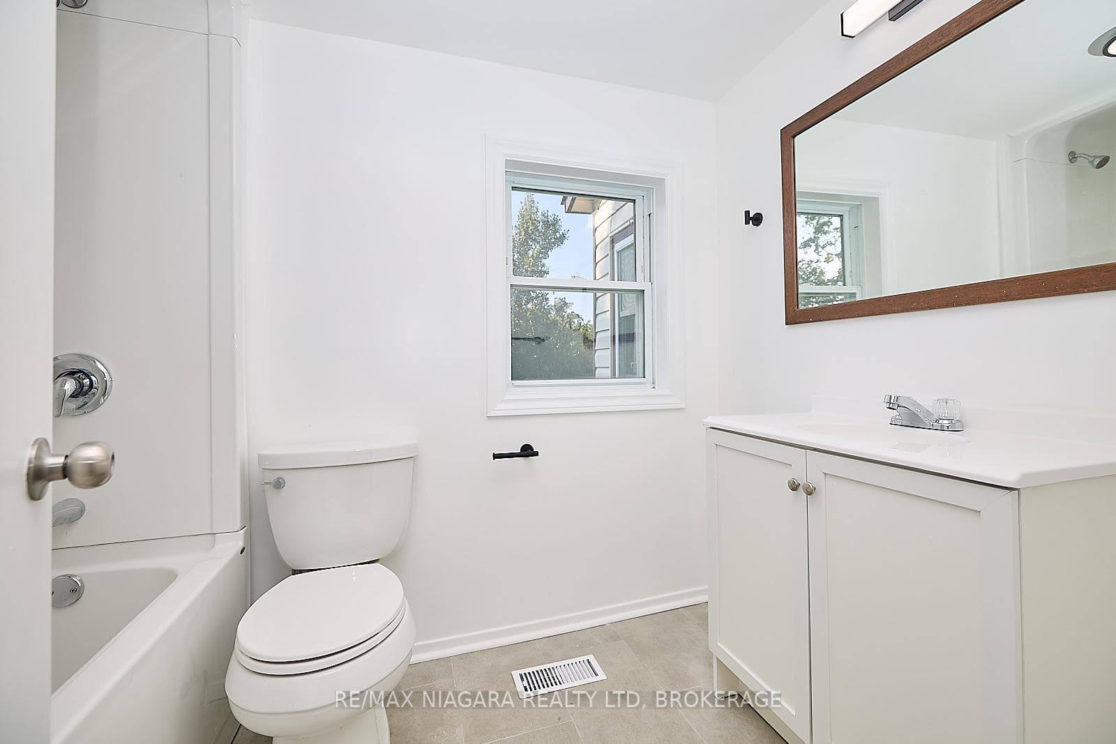 245 STANTON Street Unit 2 photo 15