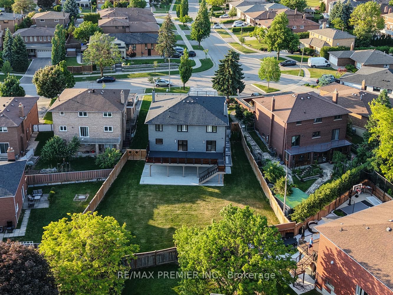 157 Jeanne Drive photo 46