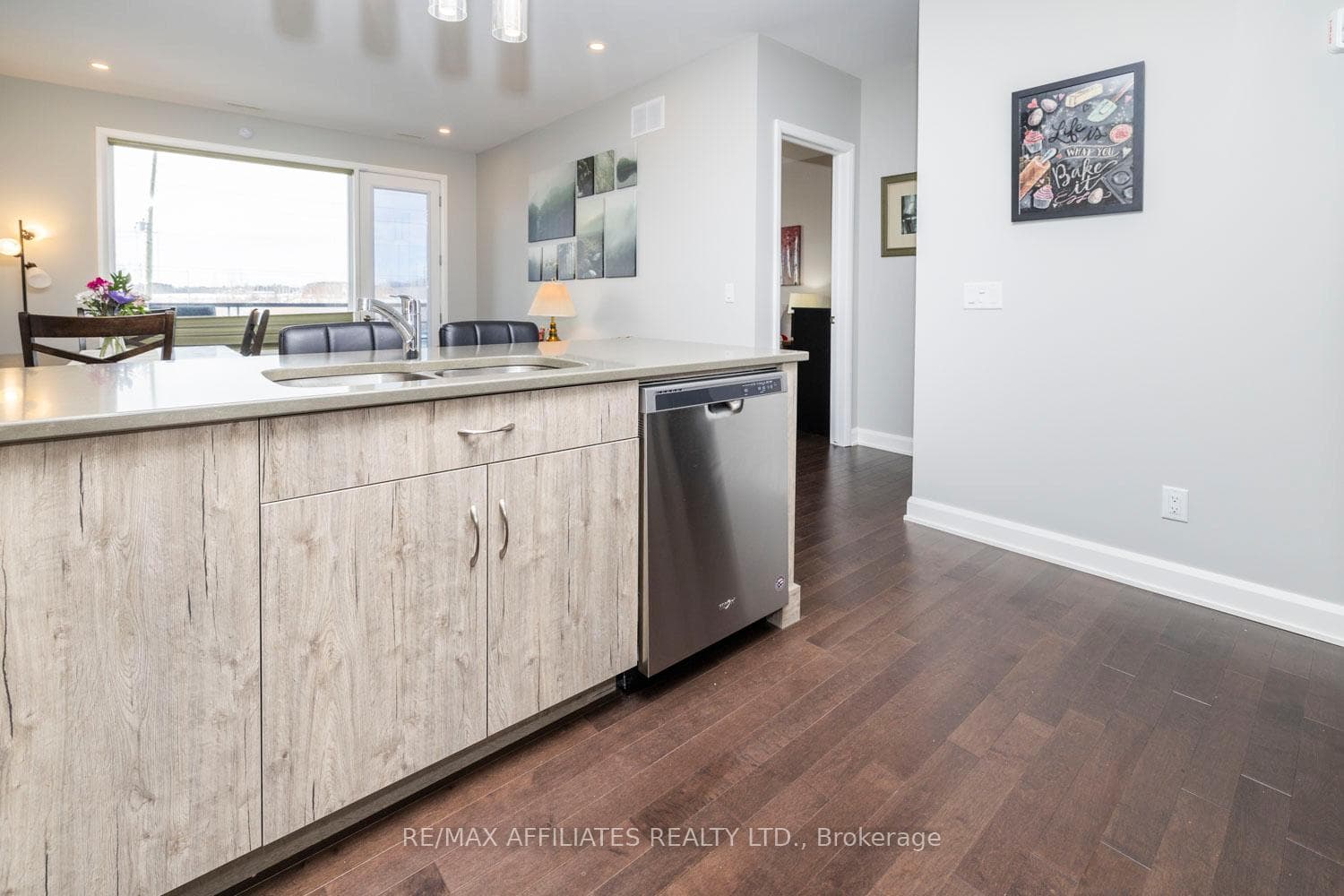 190 Boundstone Way Unit 103 photo 15