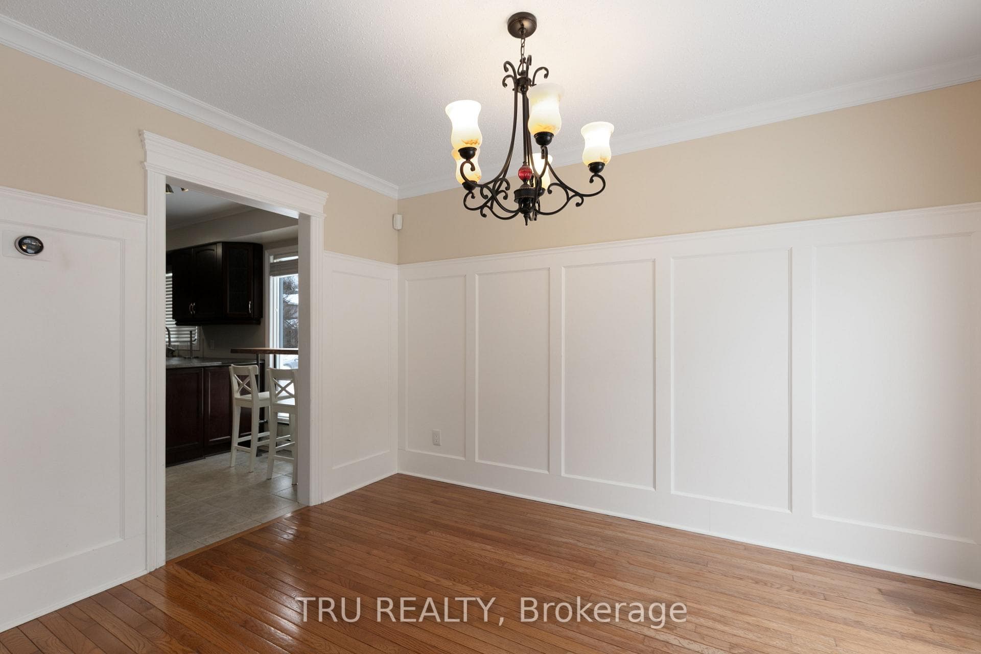 1078 ST EMMANUEL Terrace photo 21