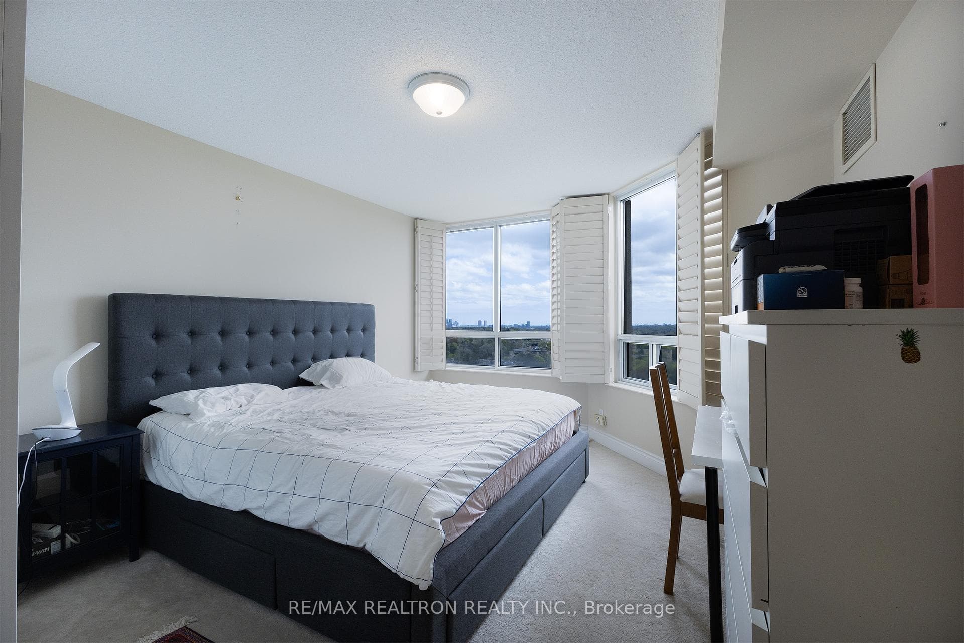 78 Harrison Garden Boulevard Unit 1409 photo 22