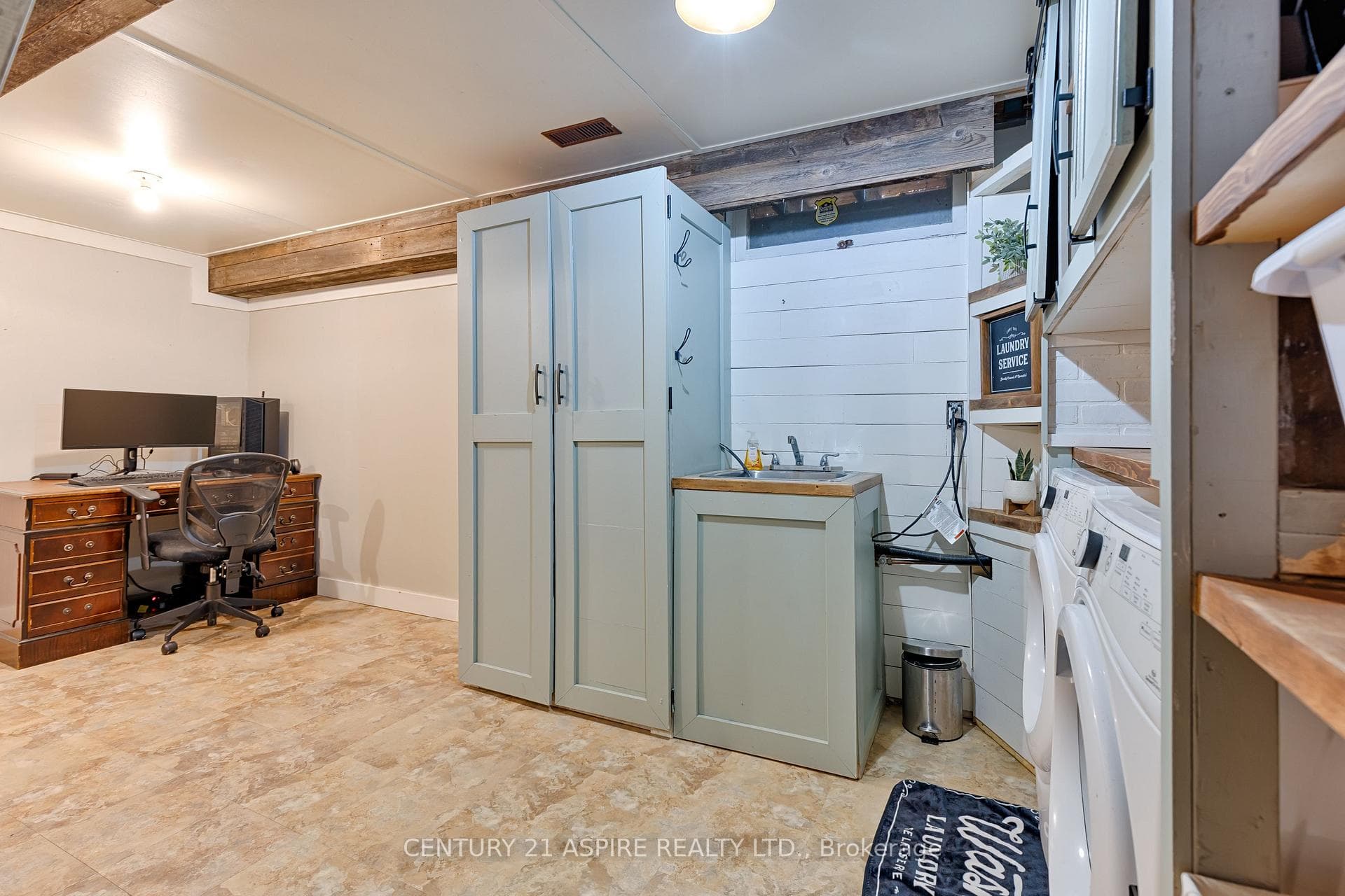 22 Harris Crescent photo 33