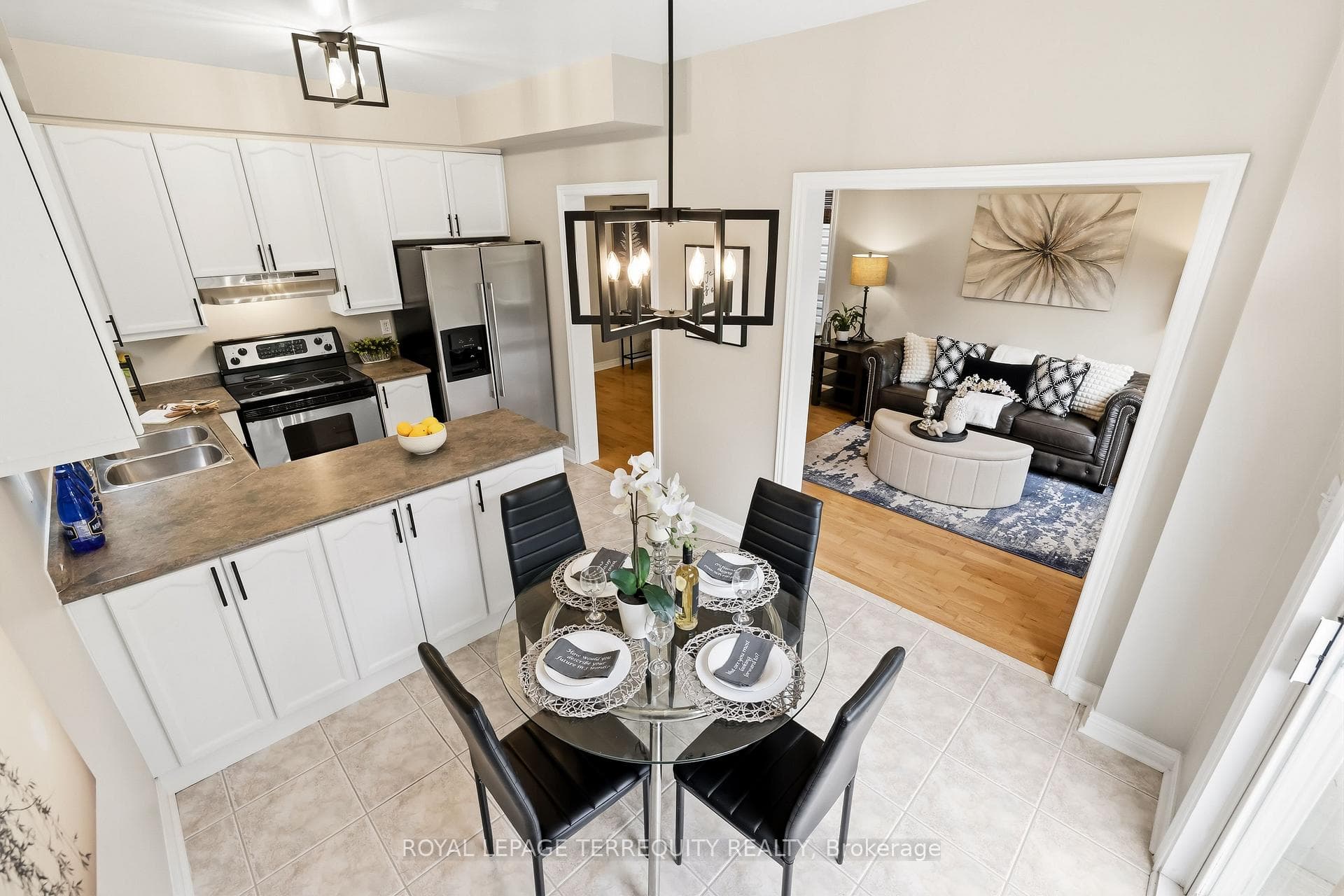 8 Sinden Drive photo 21