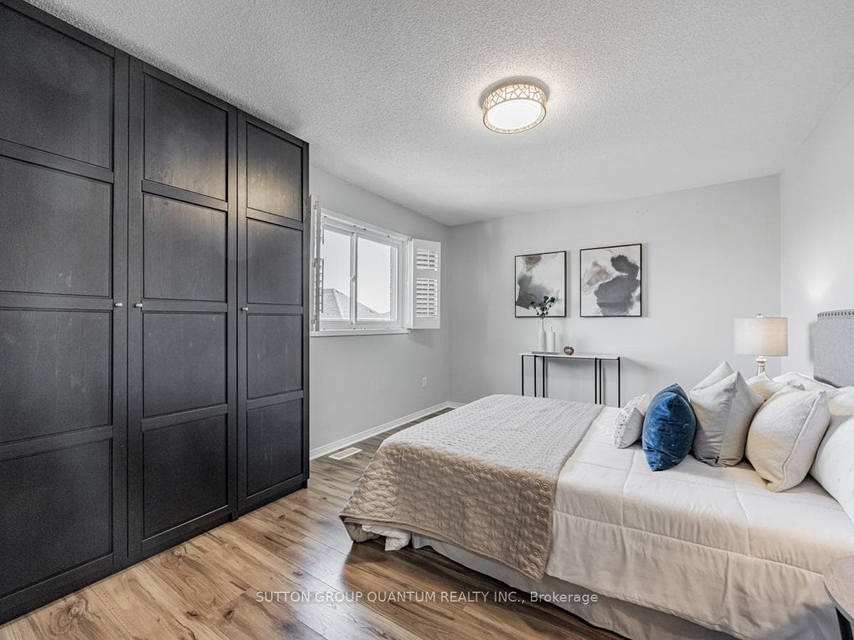 7085 Spyglass Crescent photo 19