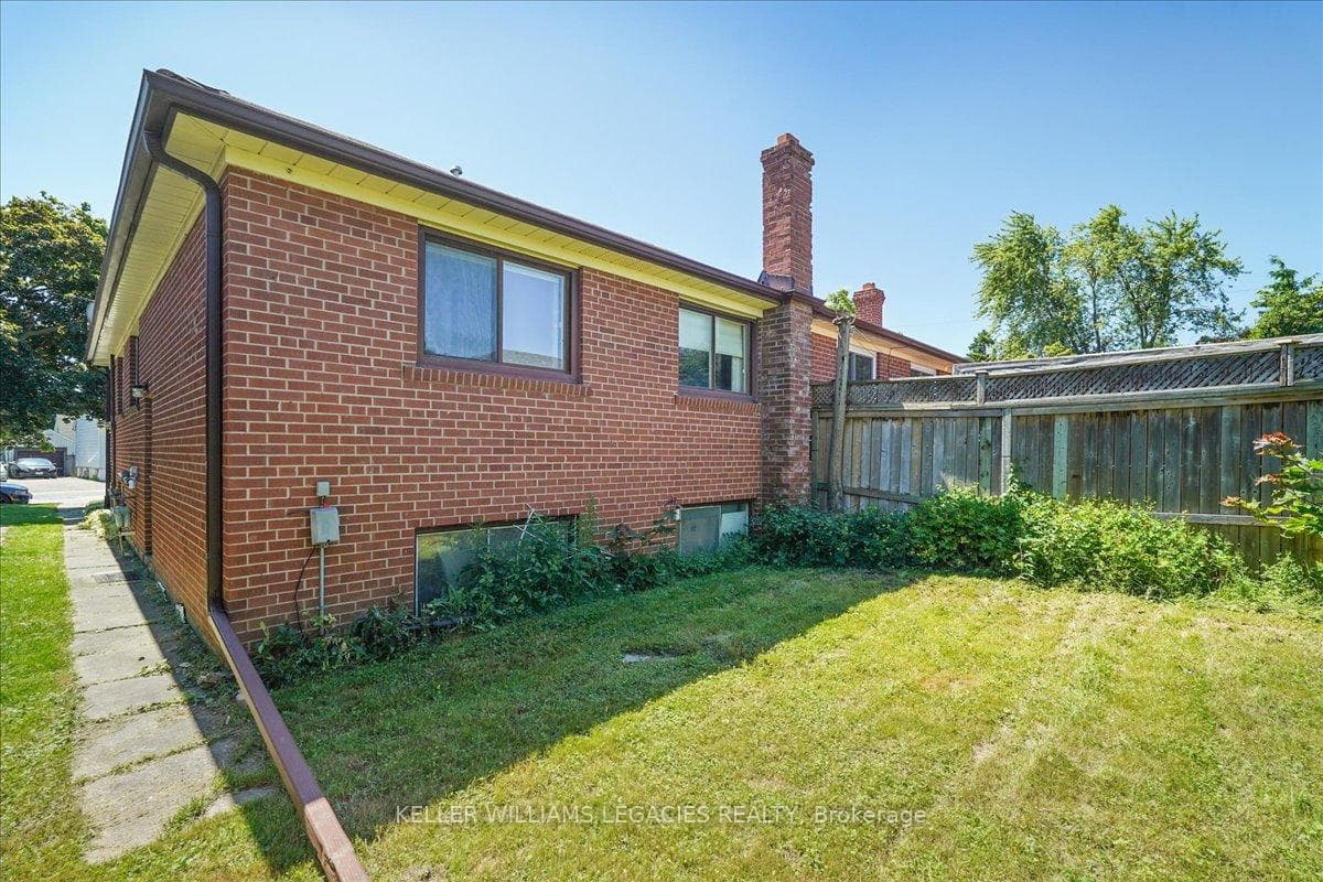 92 Archibald Street photo 13