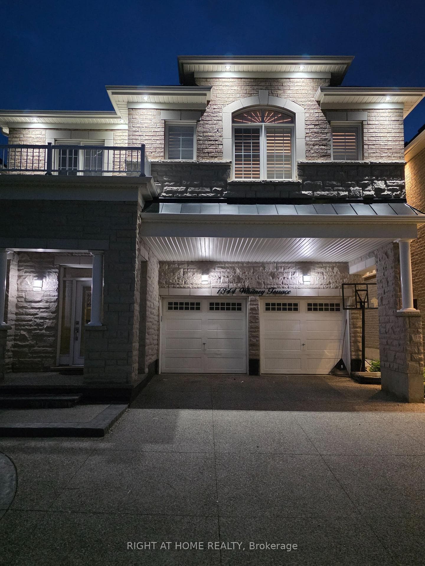 1344 Whitney Terrace photo 1