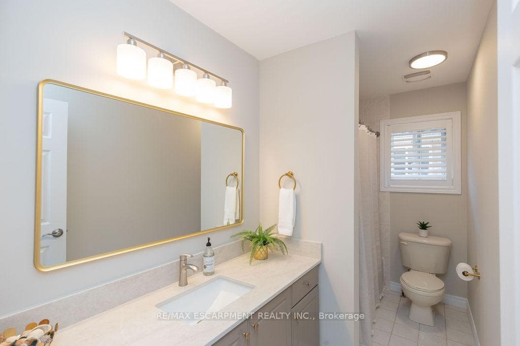 154 Thoroughbred Boulevard photo 38