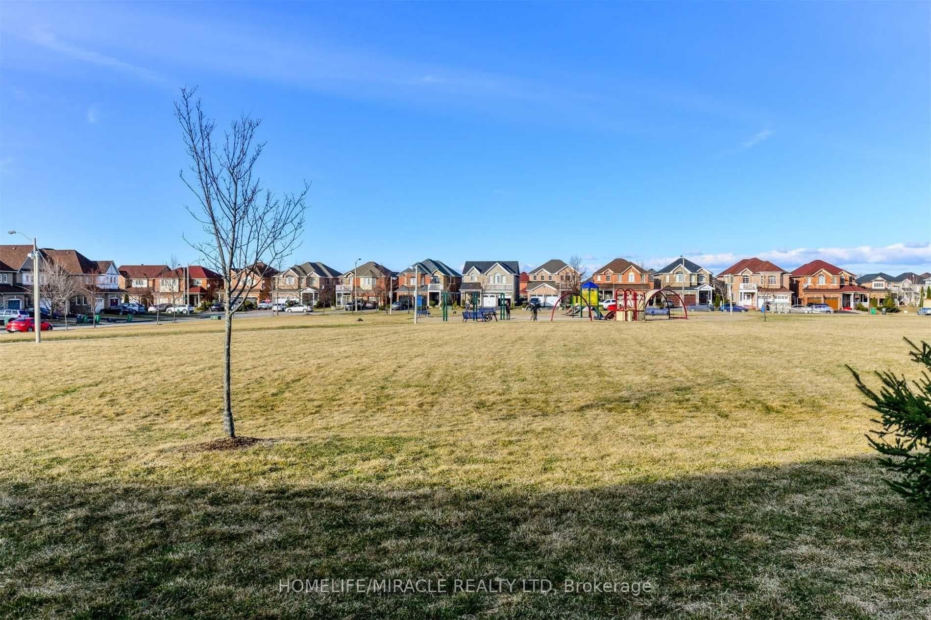 48 Stirrup Court photo 4