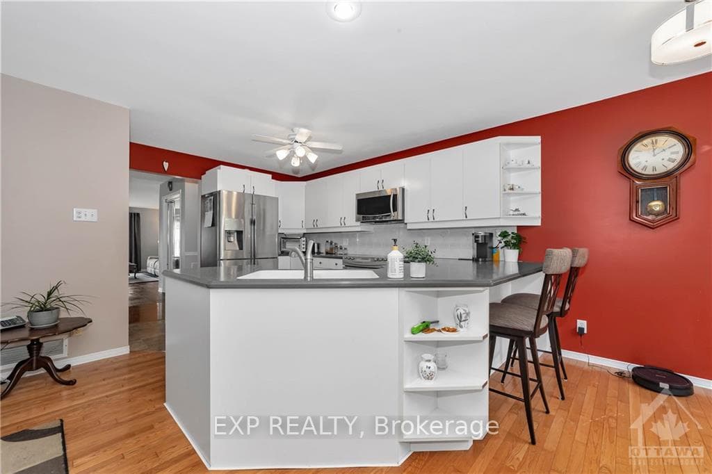 3 FAIRHOLME Drive photo 10