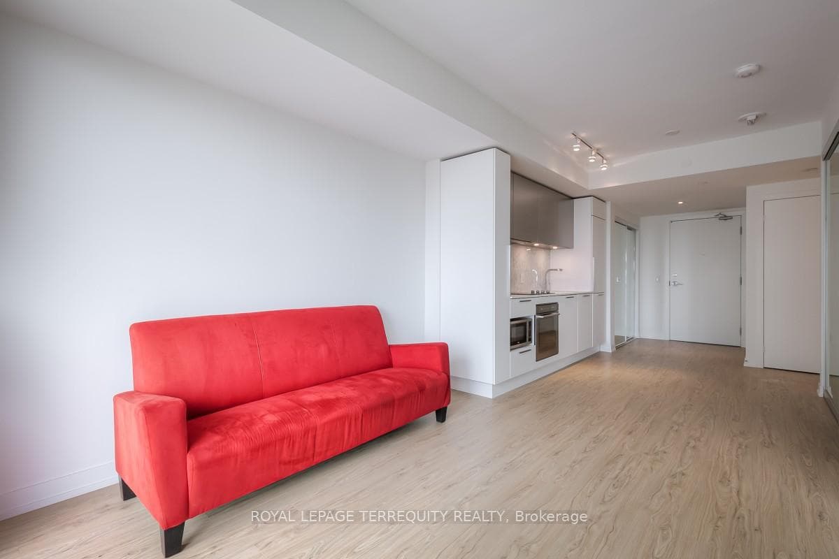 85 Wood Street Unit 2701 photo 4