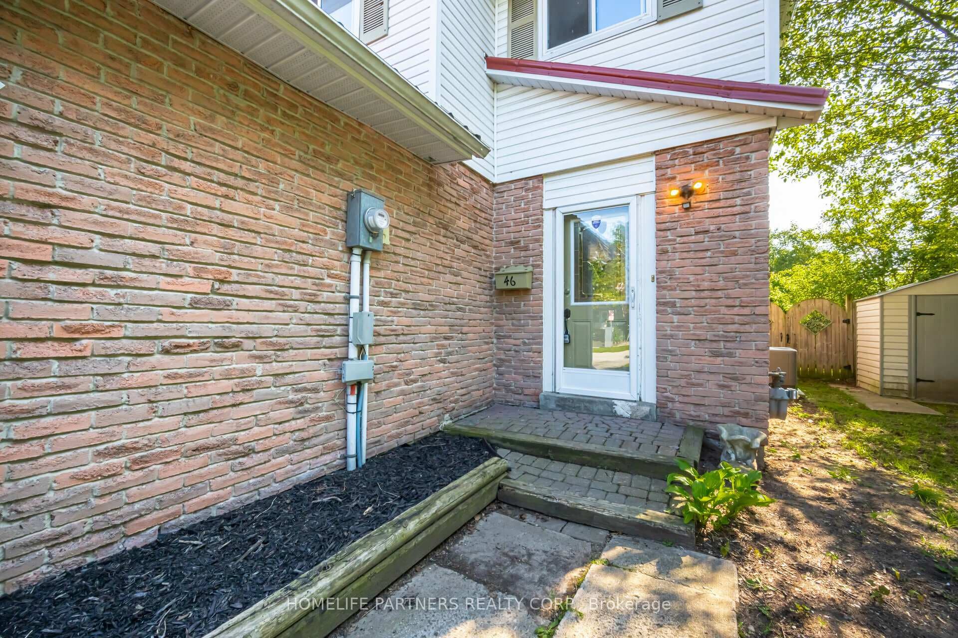46 Christie Crescent photo 5