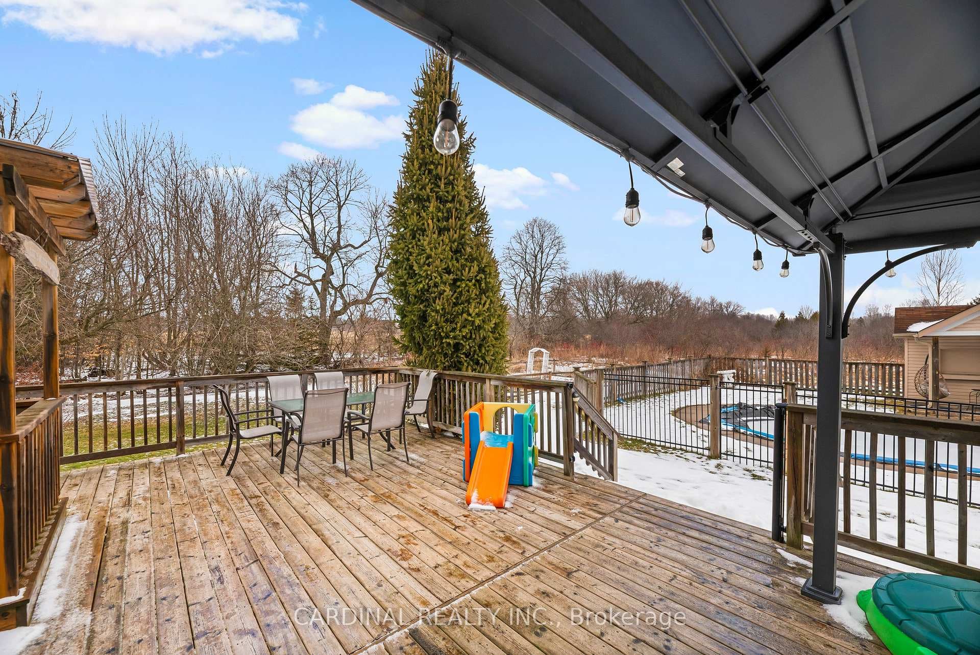 241 Archer Road photo 13