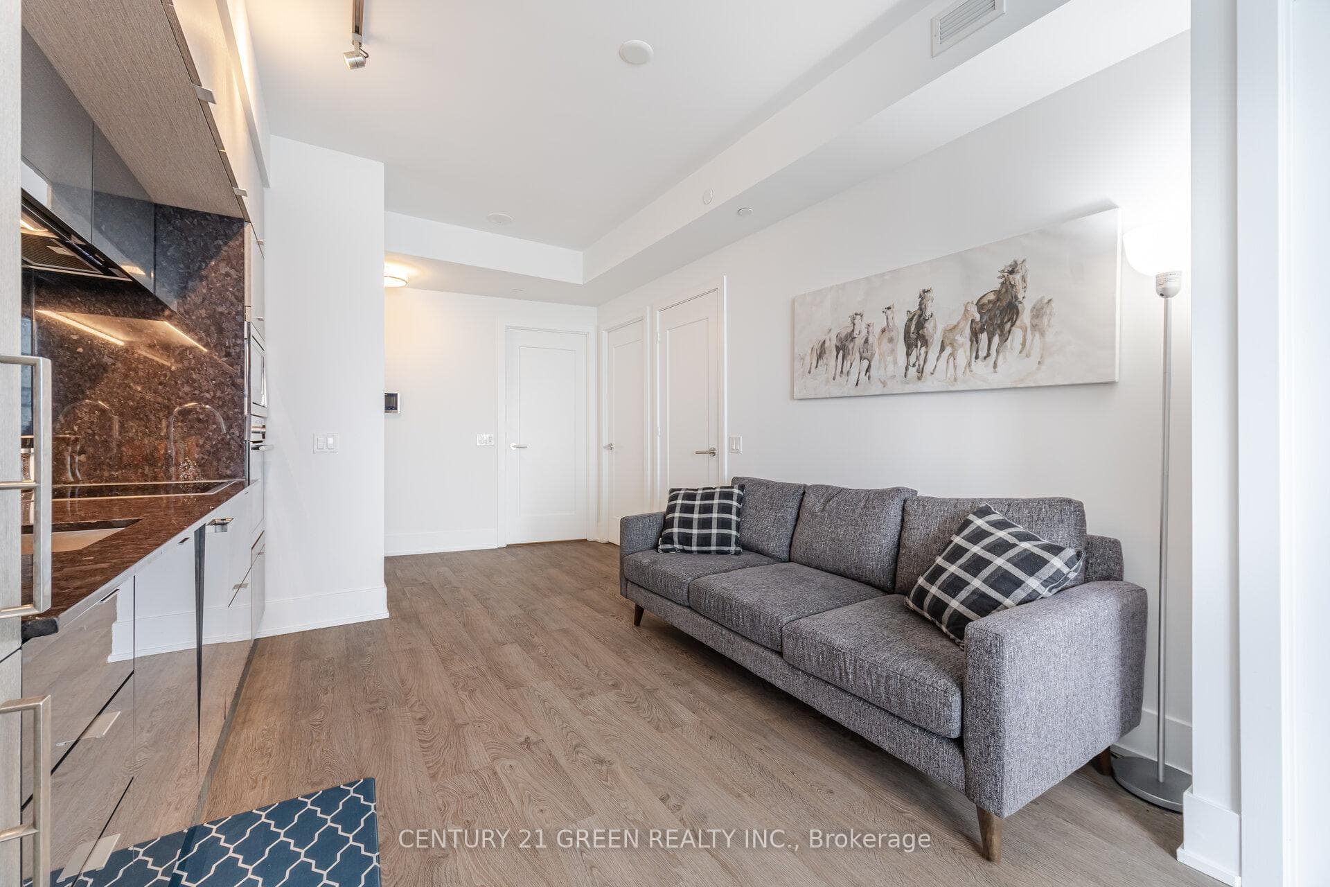 10 York Street Unit 5502 photo 18