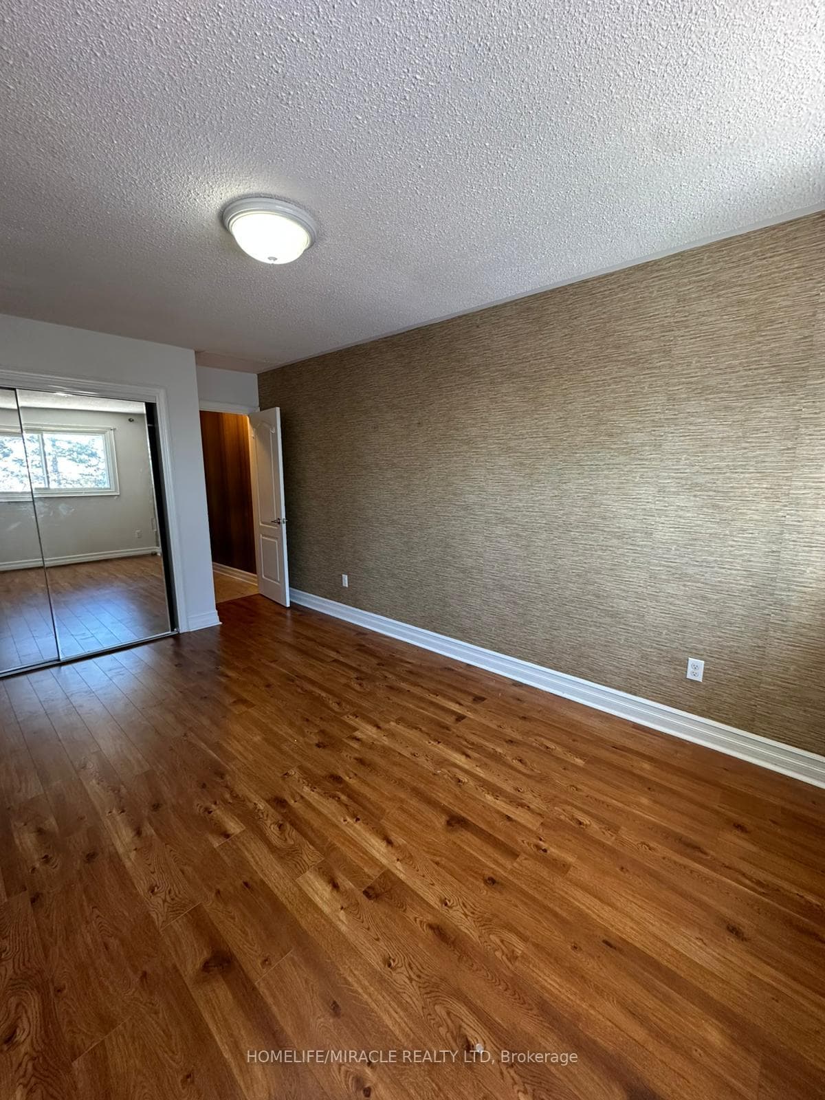 2500 Cobbinshaw Circle photo 17