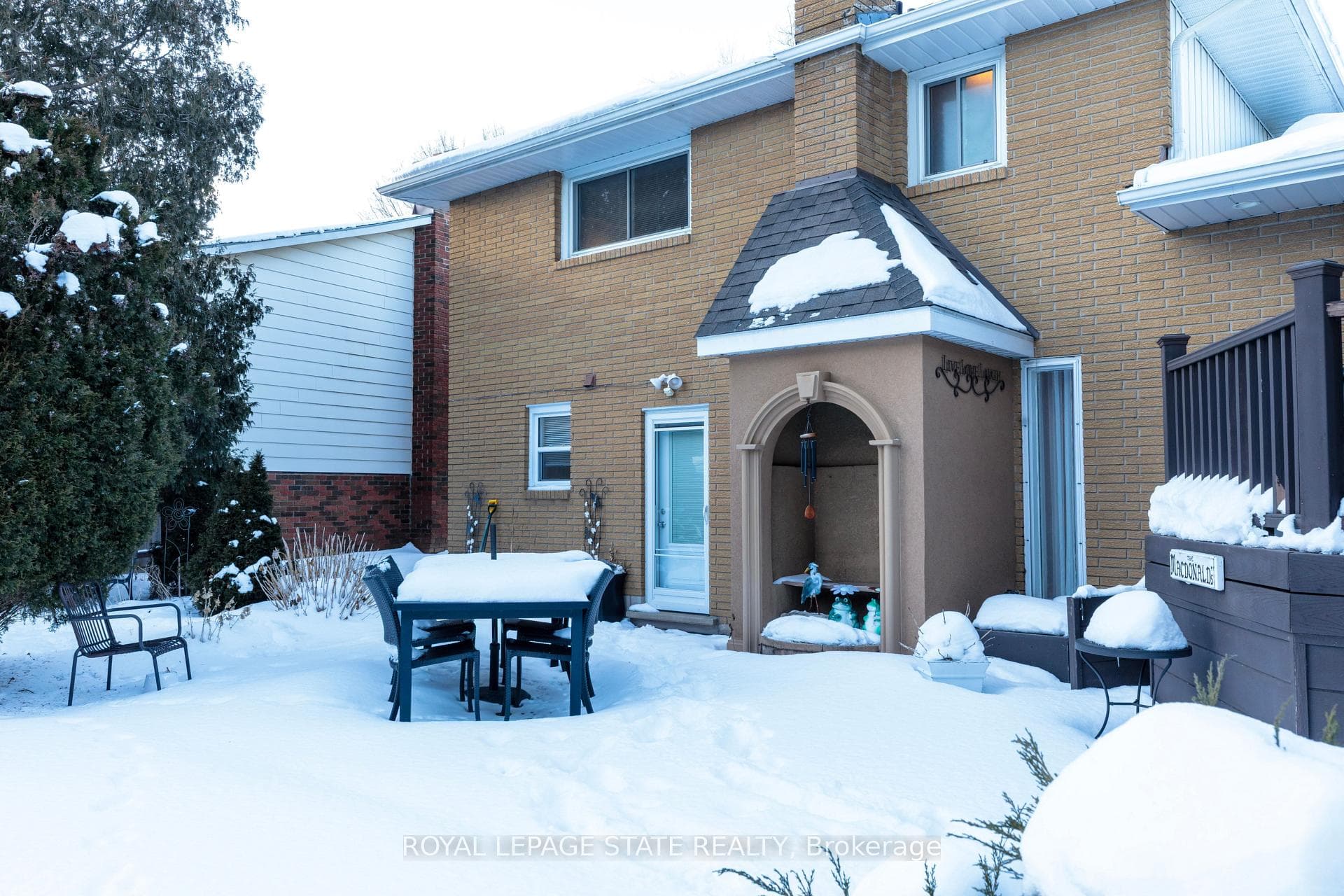 35 Shalfleet Boulevard photo 45