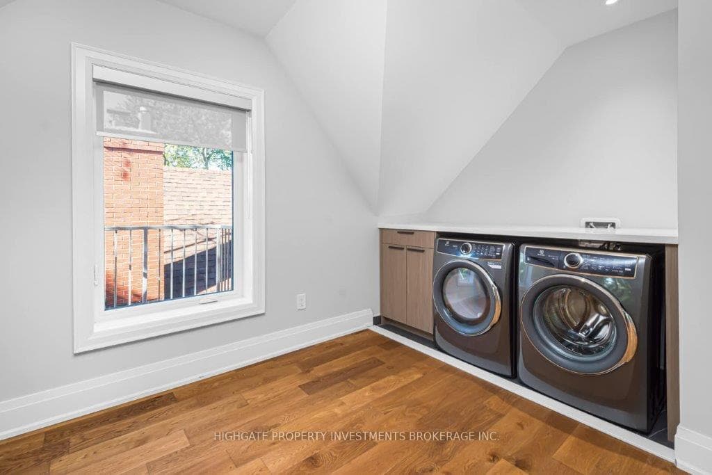 81 St John's Road Unit 3rd Flr photo 13
