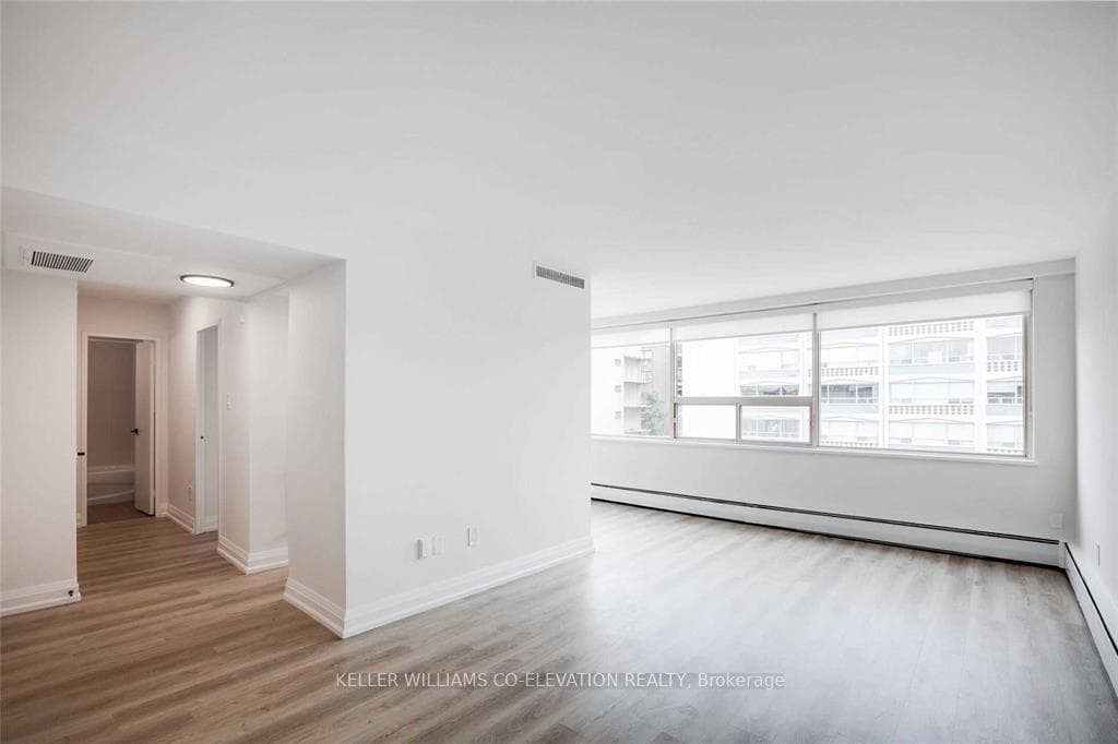 250 St Clair Avenue Unit 405 photo 34