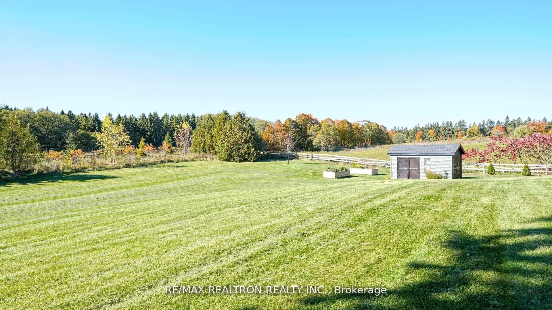 240 Webb Road photo 43